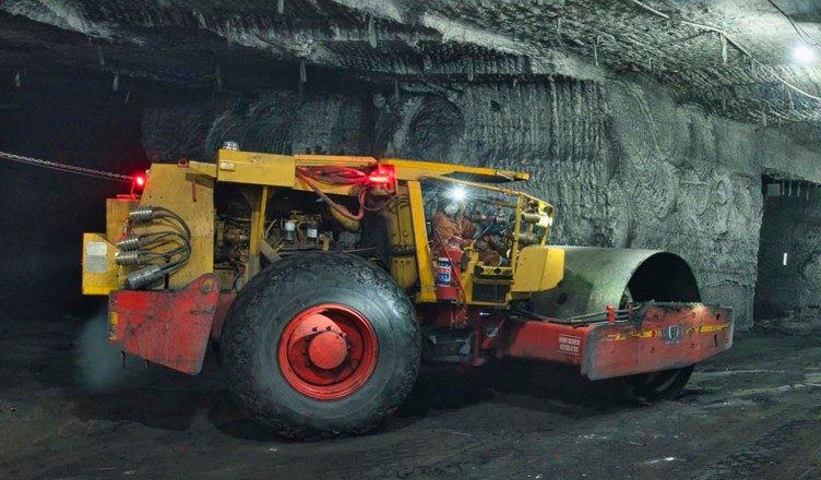 Mechanised drill rig underground